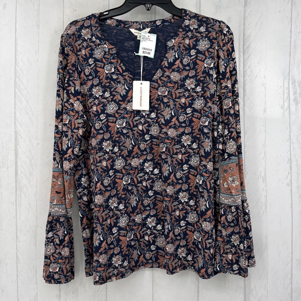 R69 M flo print v-neck bell slv tee