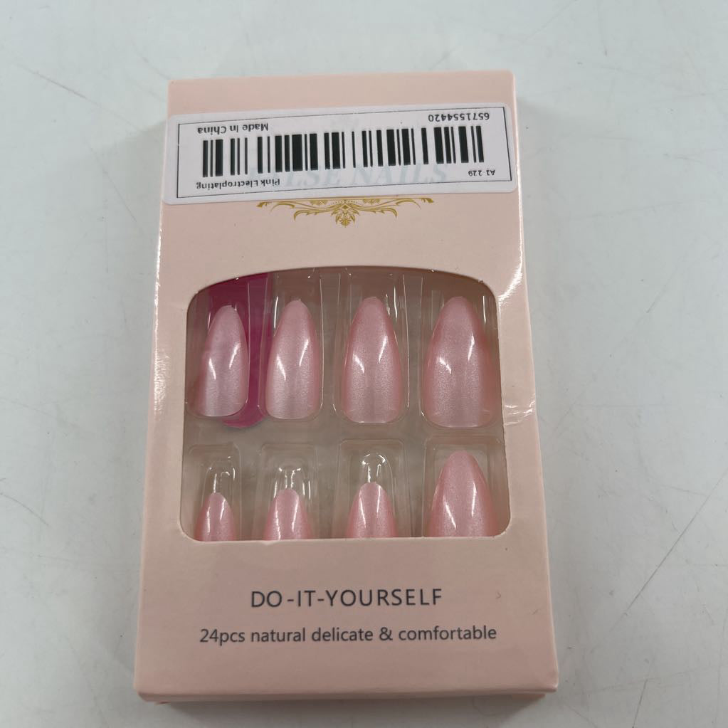 false nails-pink ombre