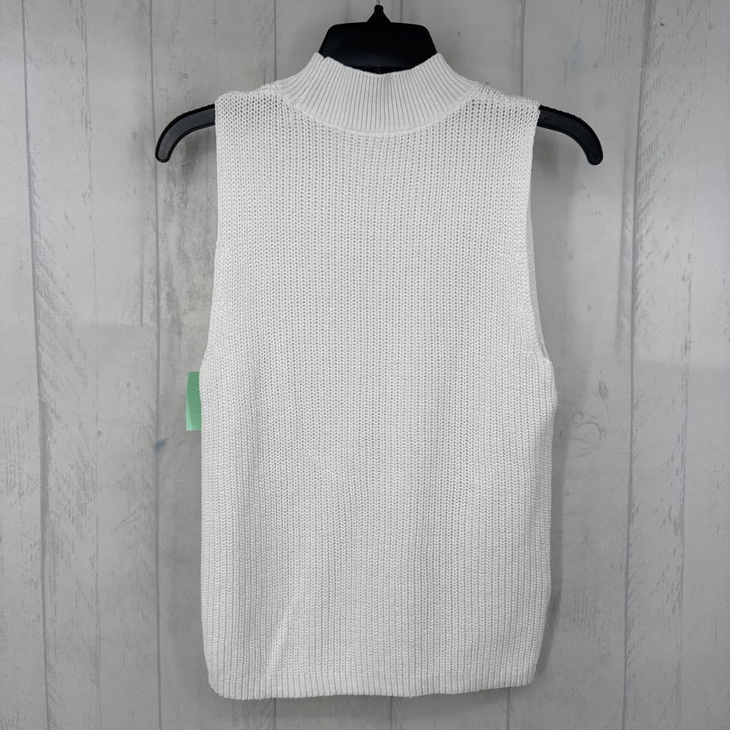M mock neck sweater vest
