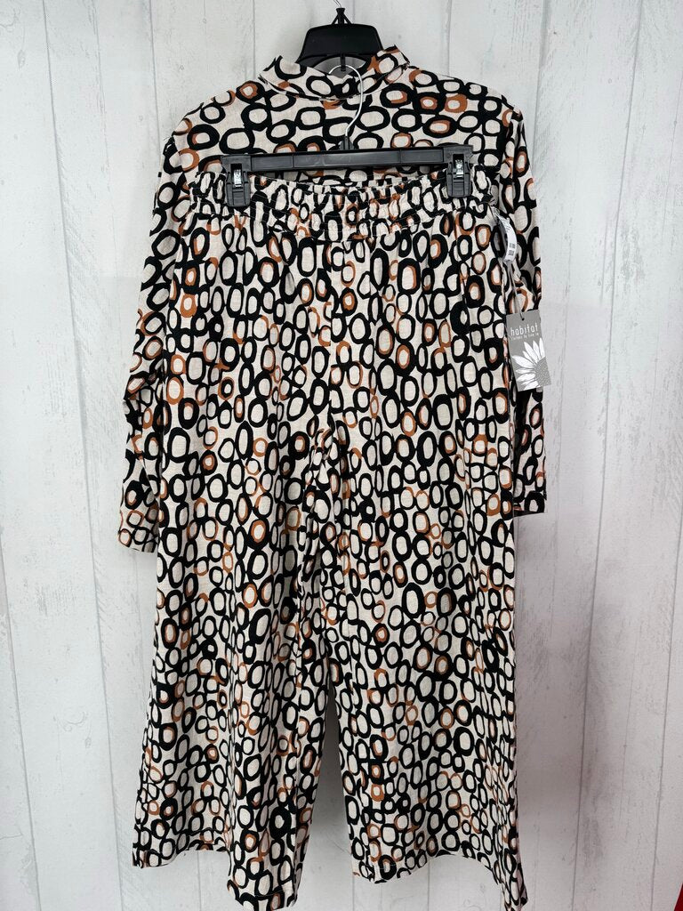 M/L 2pc printed button down top & pull-on pants