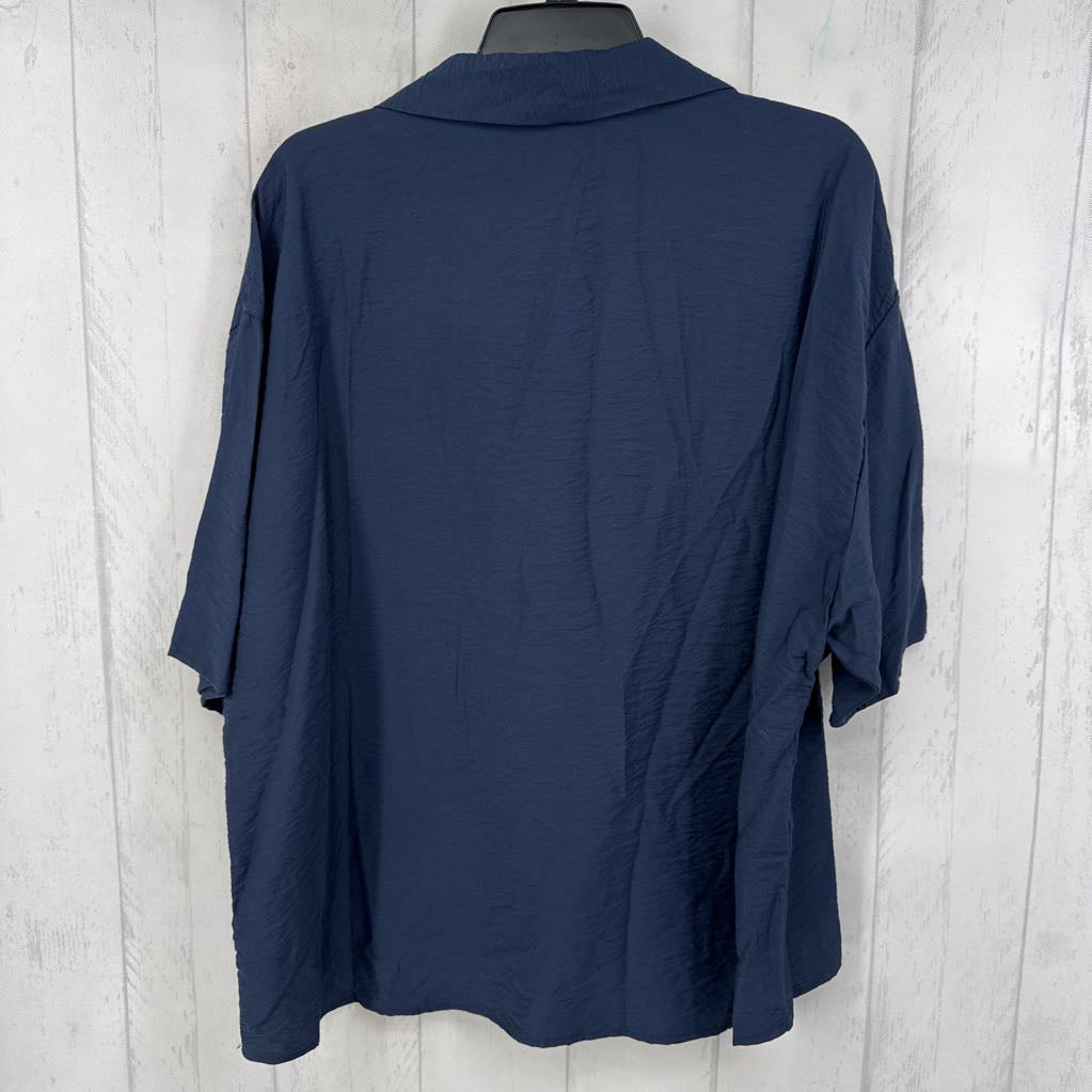 XL split neck s/s top