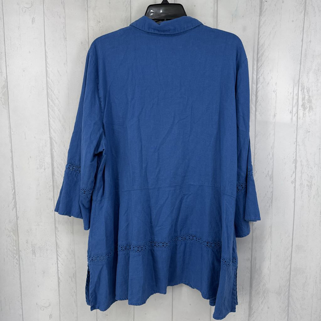 XL button down ric rac trim flare slv top
