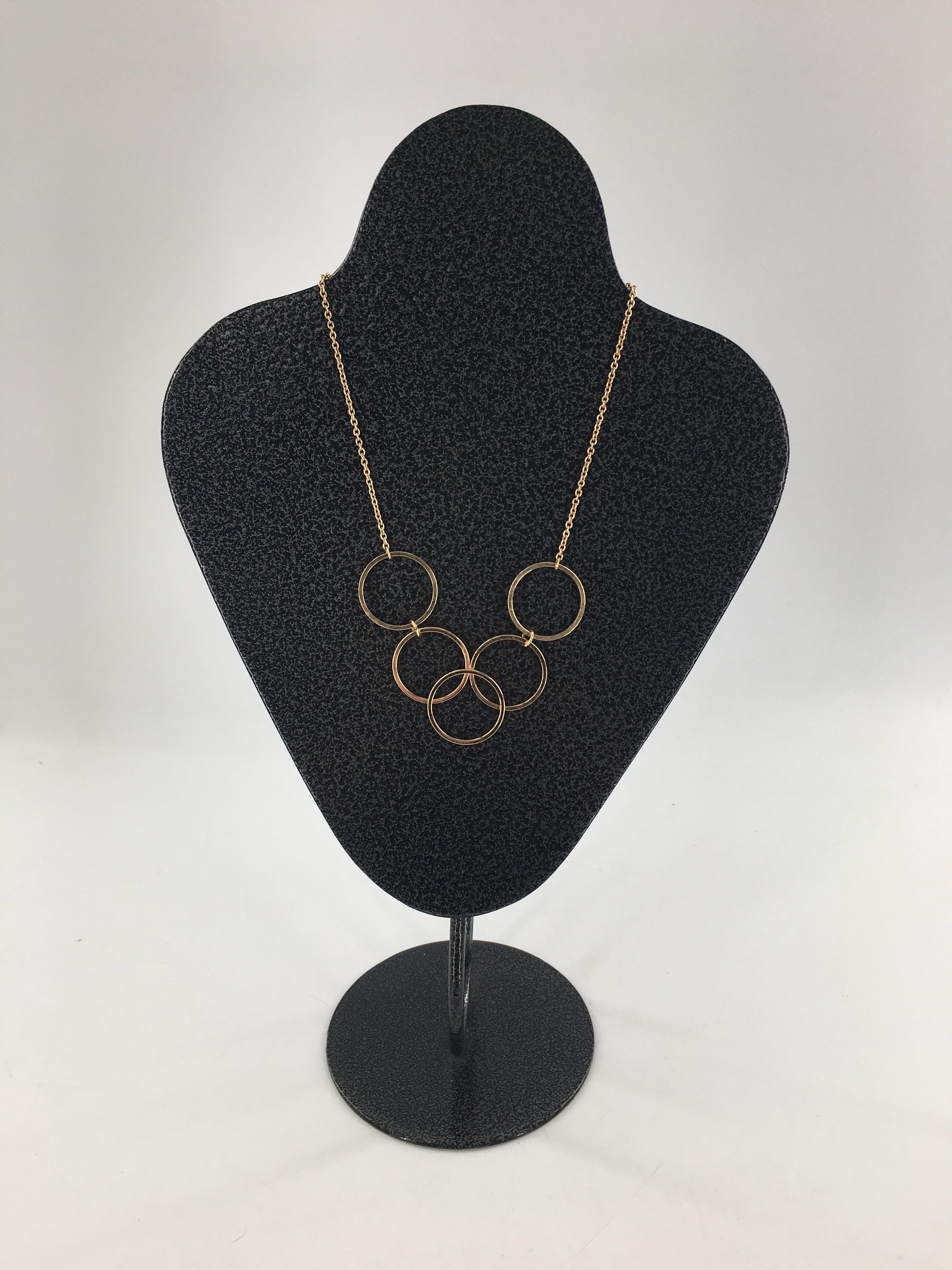9" gold tone circles necklace