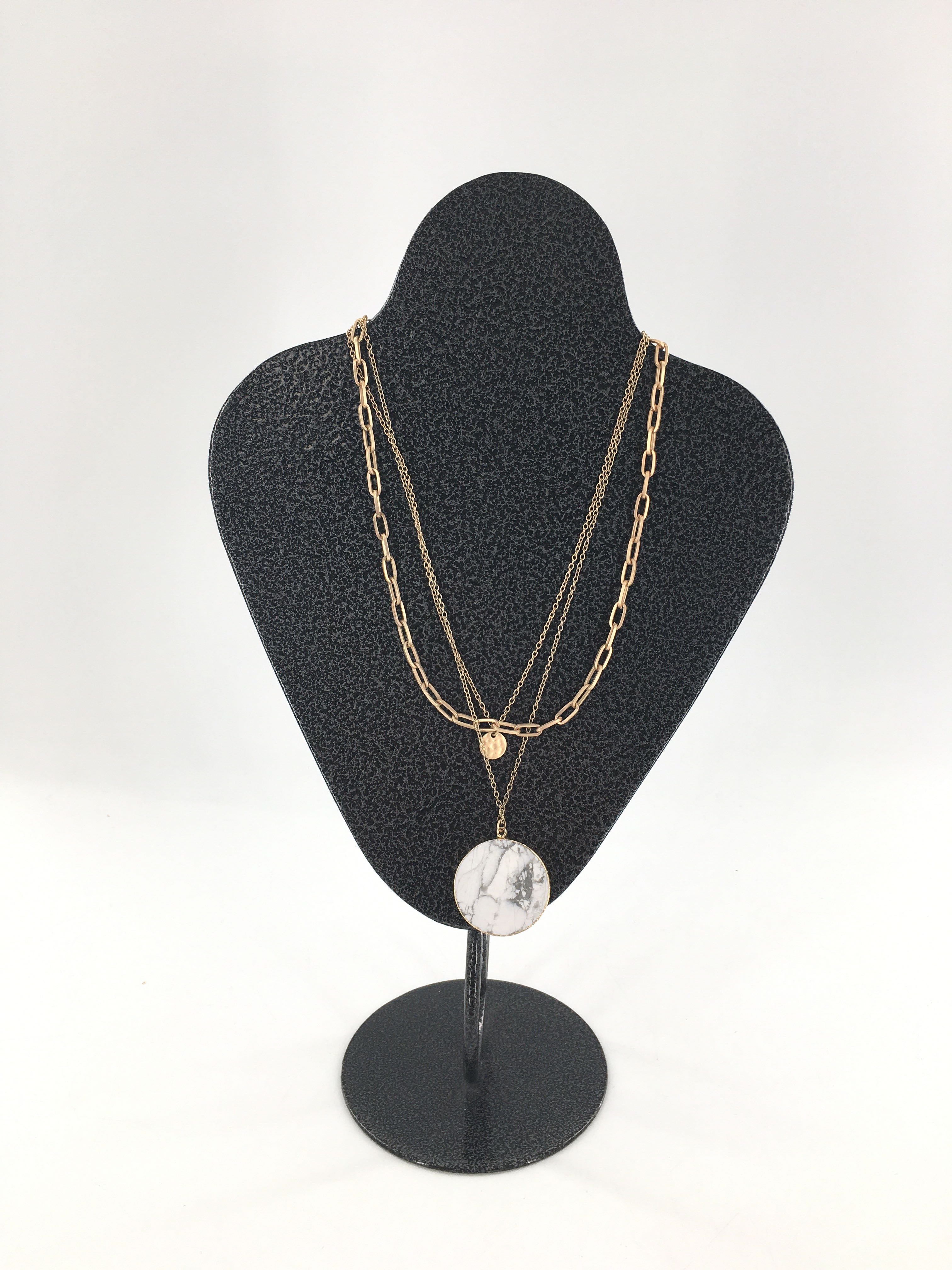 12" gold tone white stone circle pendant necklace