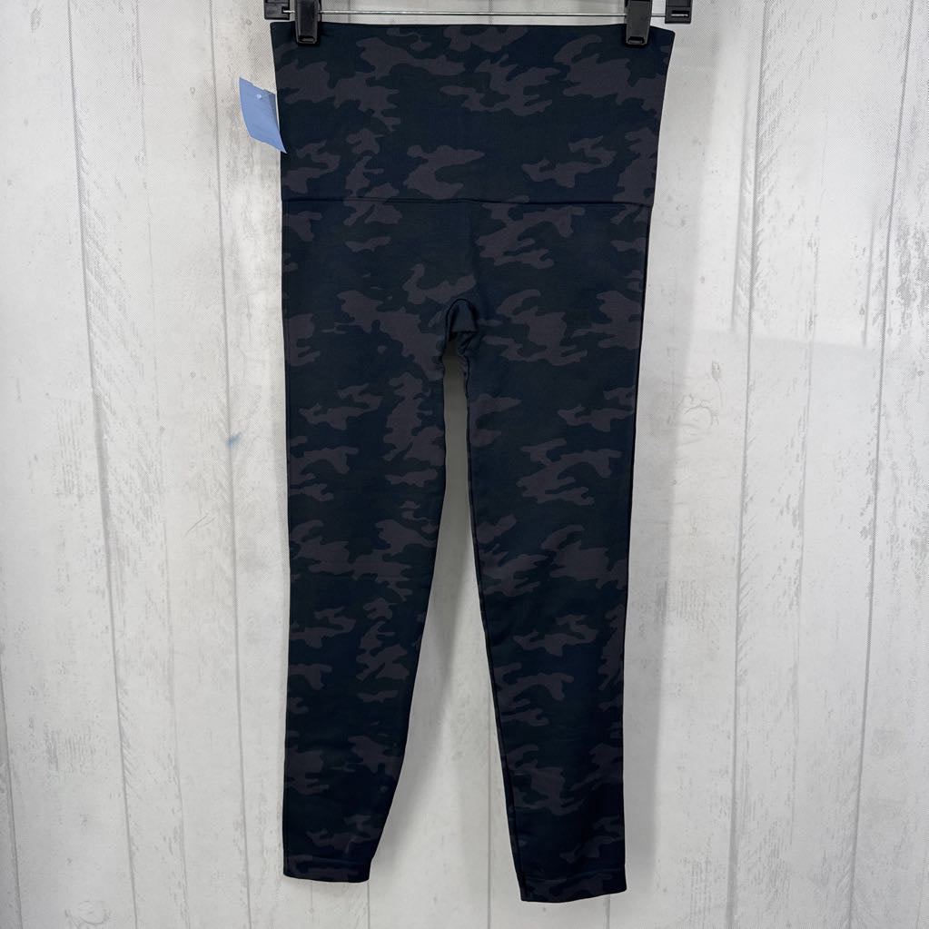 M camo print legging