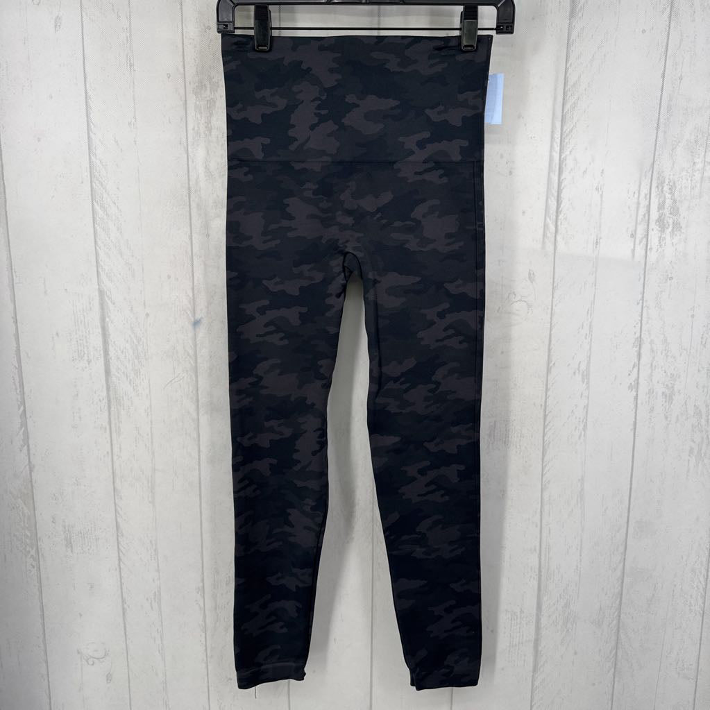 L camo print legging