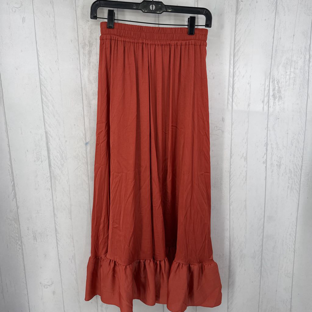1 ruffled flowy skirt