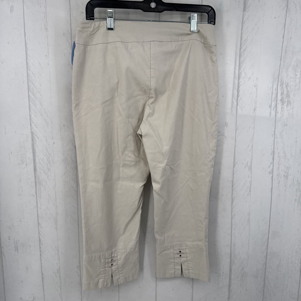 10 pull-on crop pant