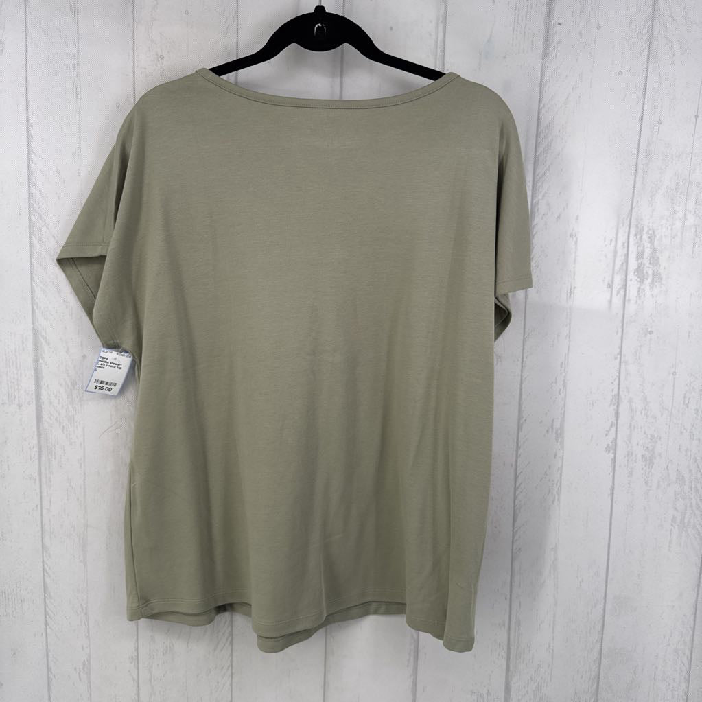 L s/s v-neck top