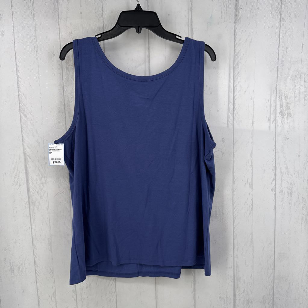 XL scoop neck tank