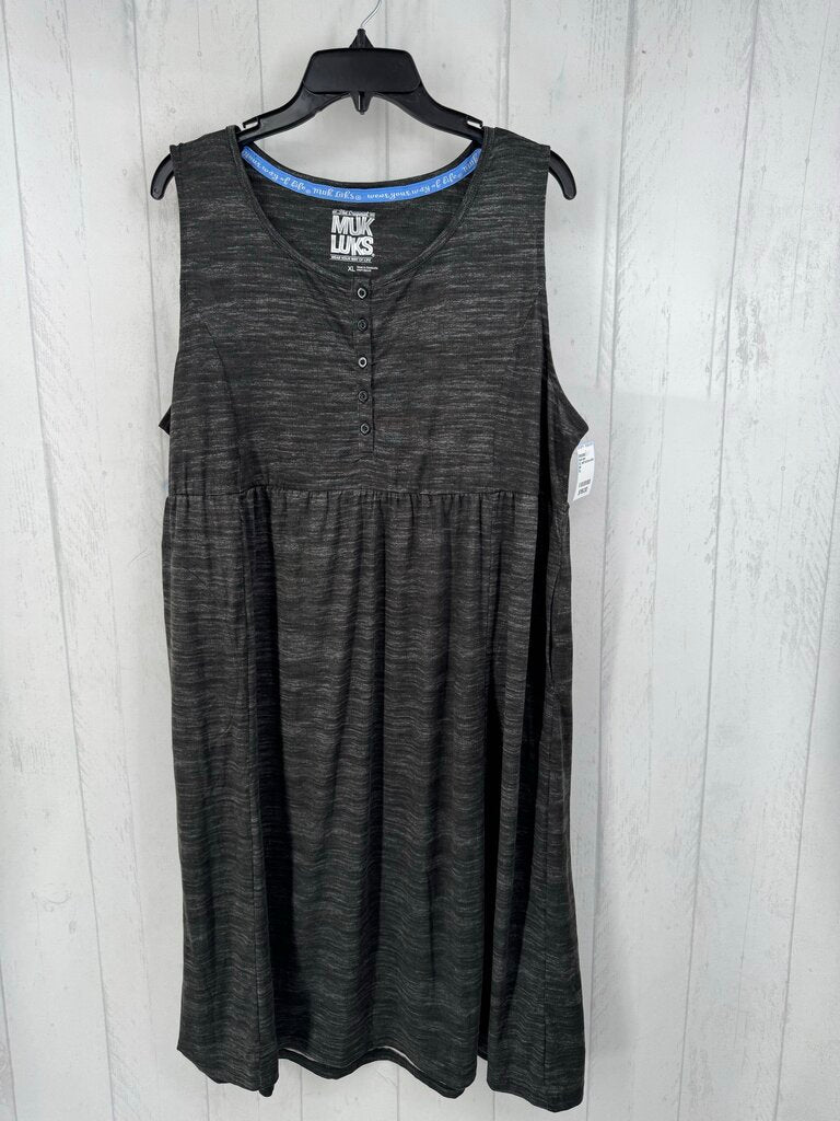 XL half button slvls dress
