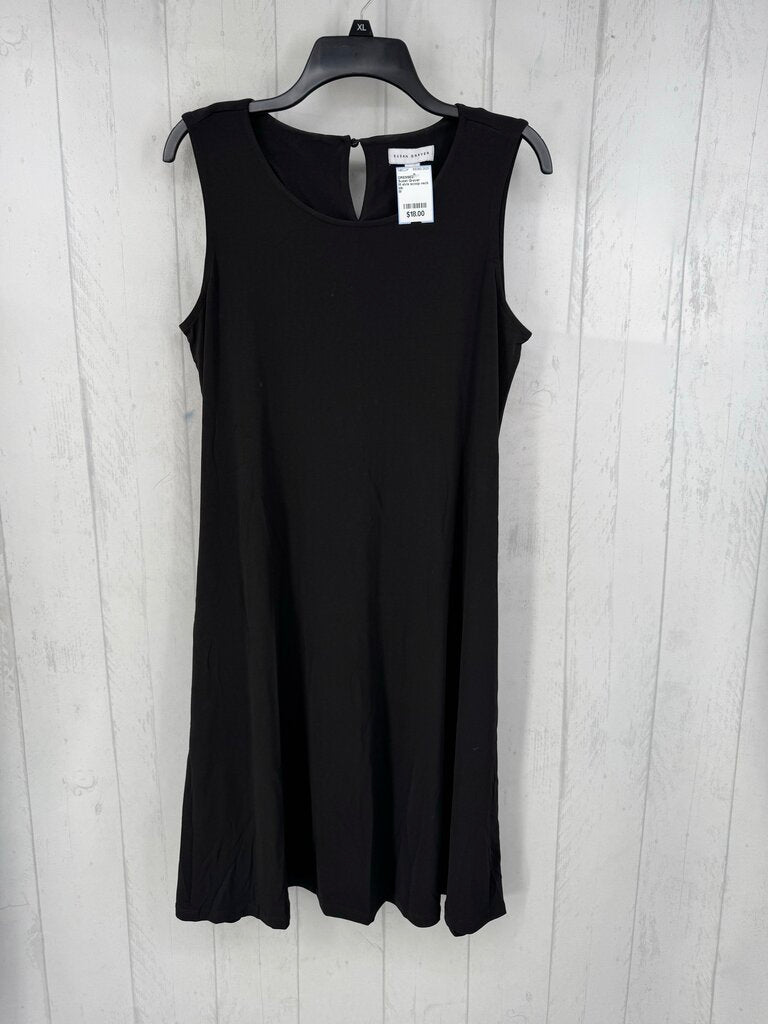 M slvls scoop neck dress