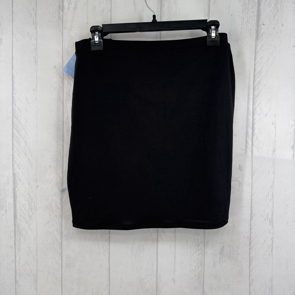 R40 M draped pull-on skirt