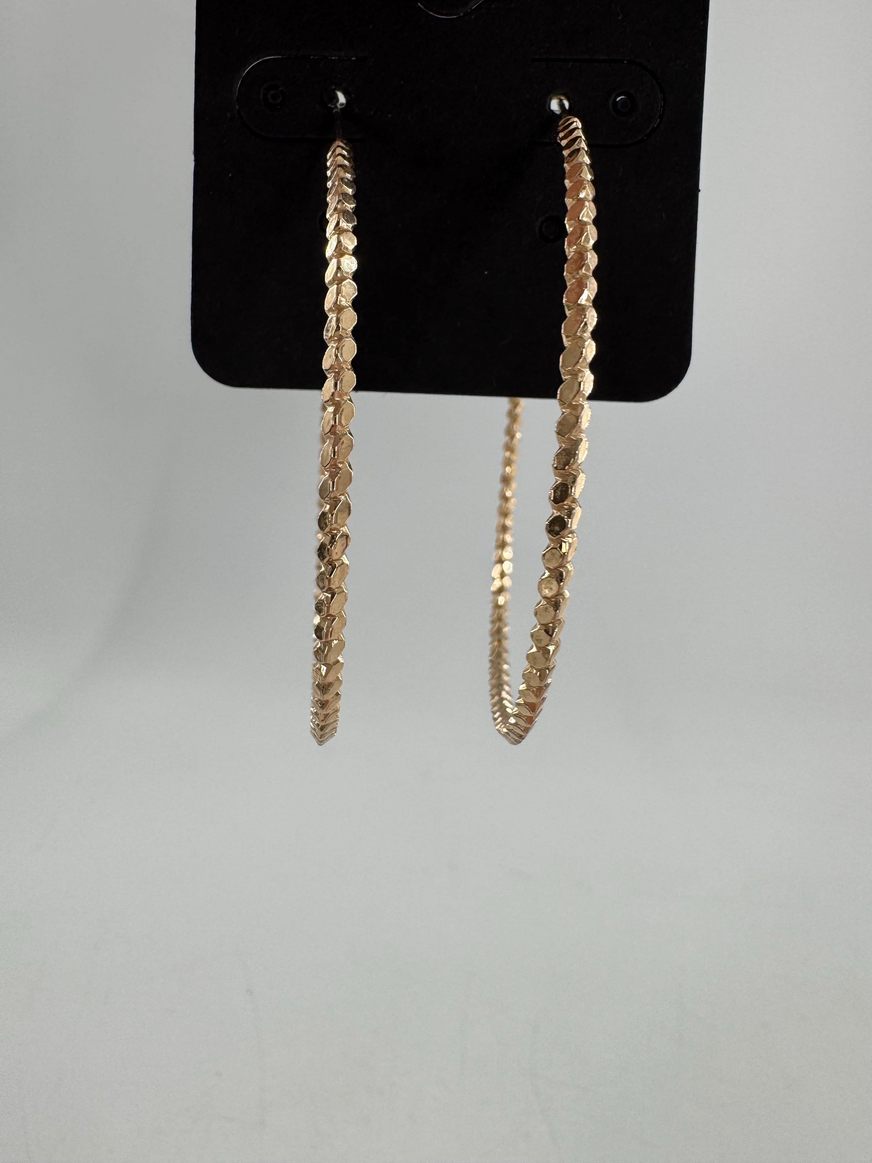 gold tone hoop earrings