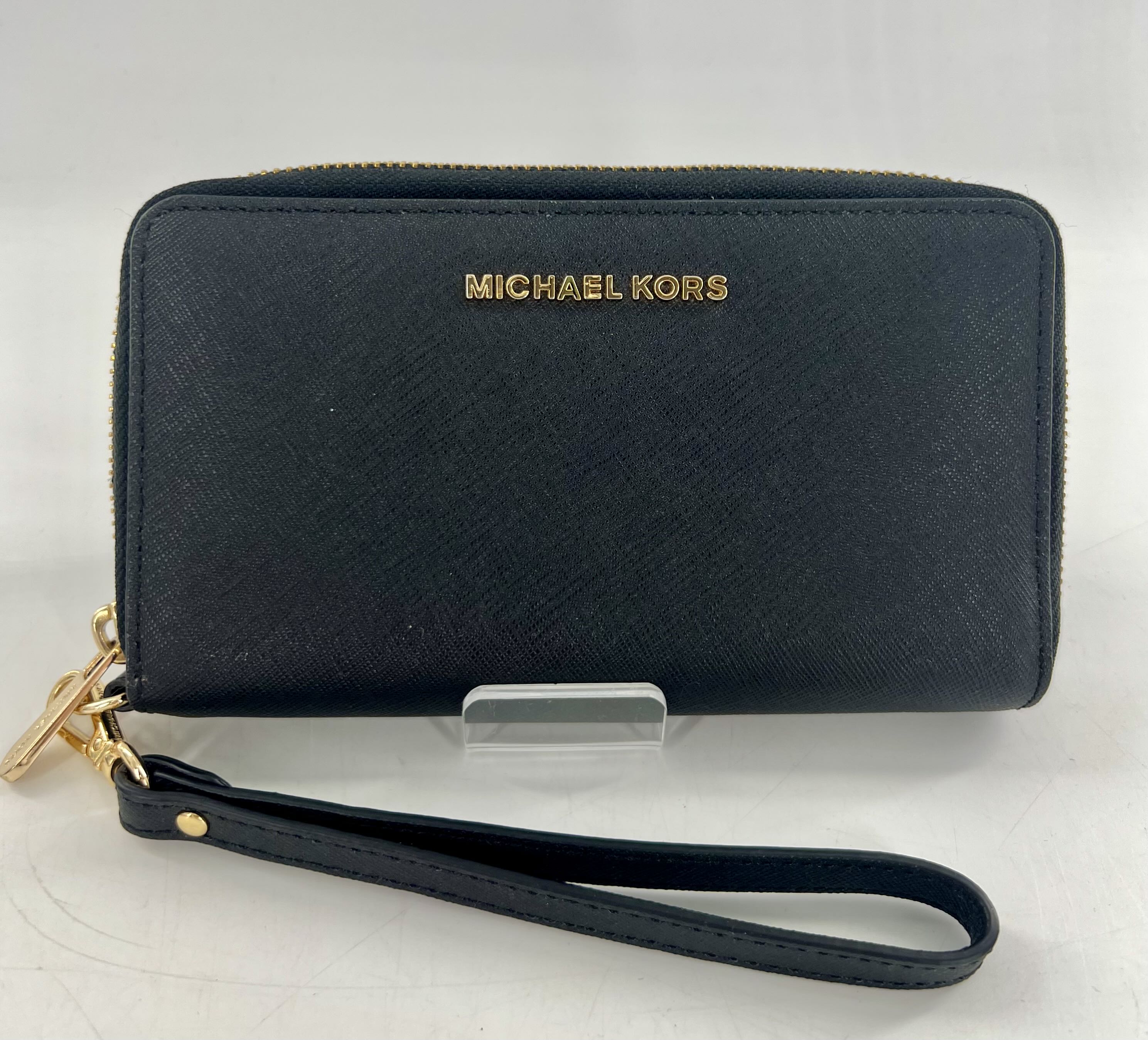 zip zround wallet