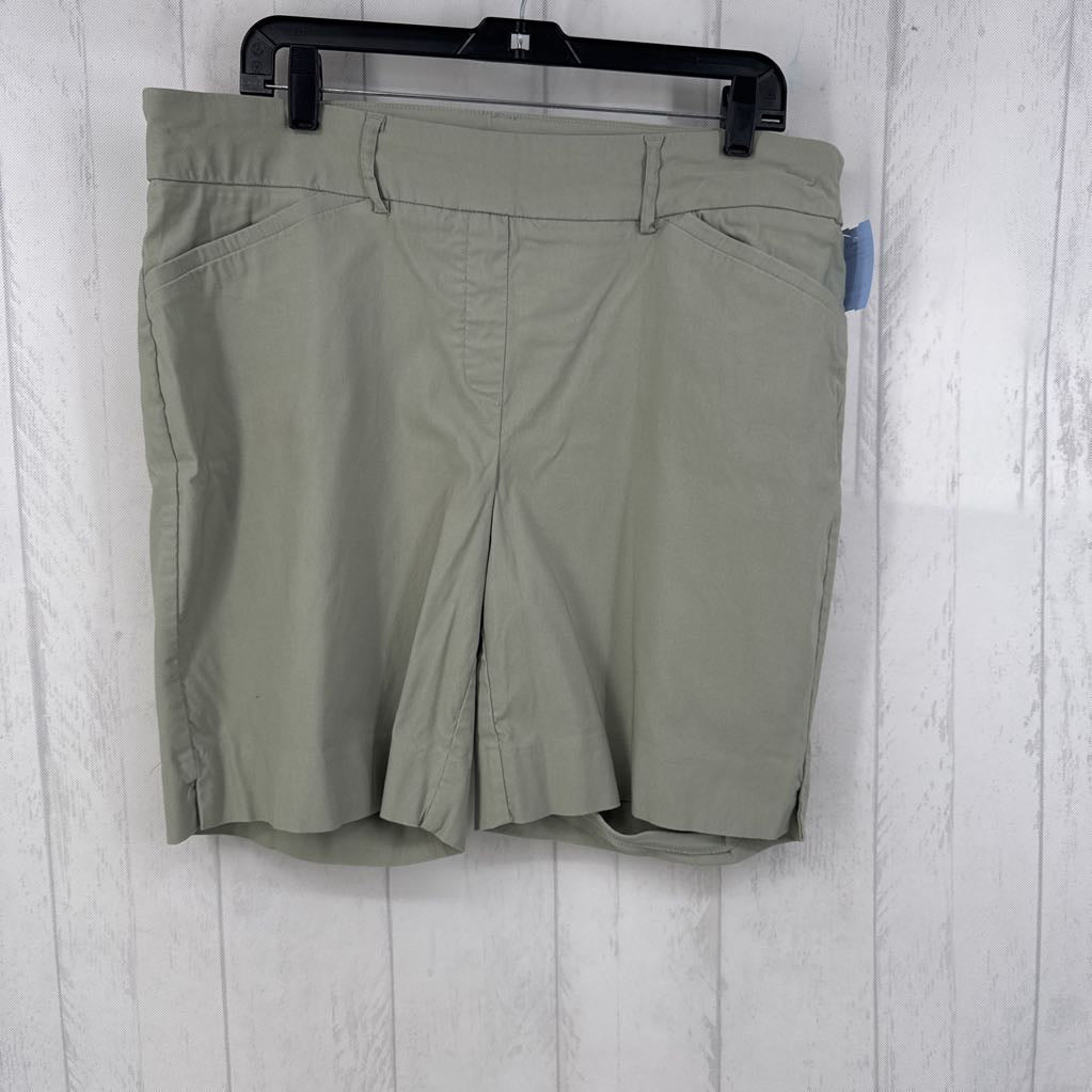 XL pull-on bermuda shorts