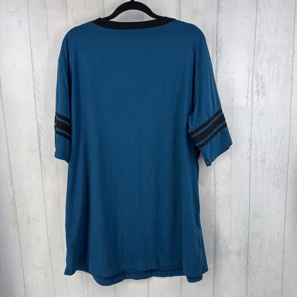 XL v-neck s/s t-shirtdress
