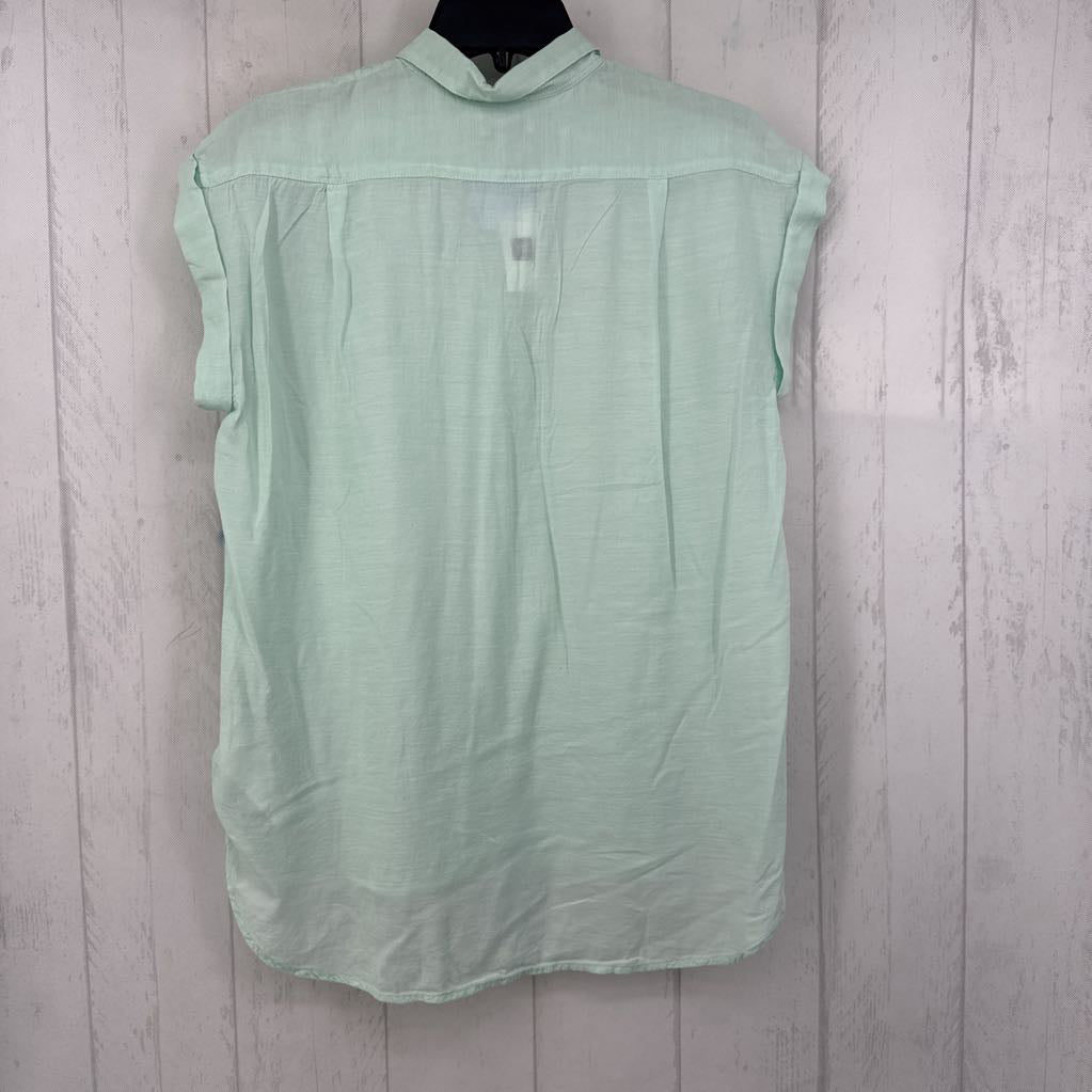 R50 XS quarter button down cap slv top