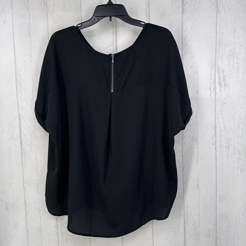 1X round neck tab slv top s/s