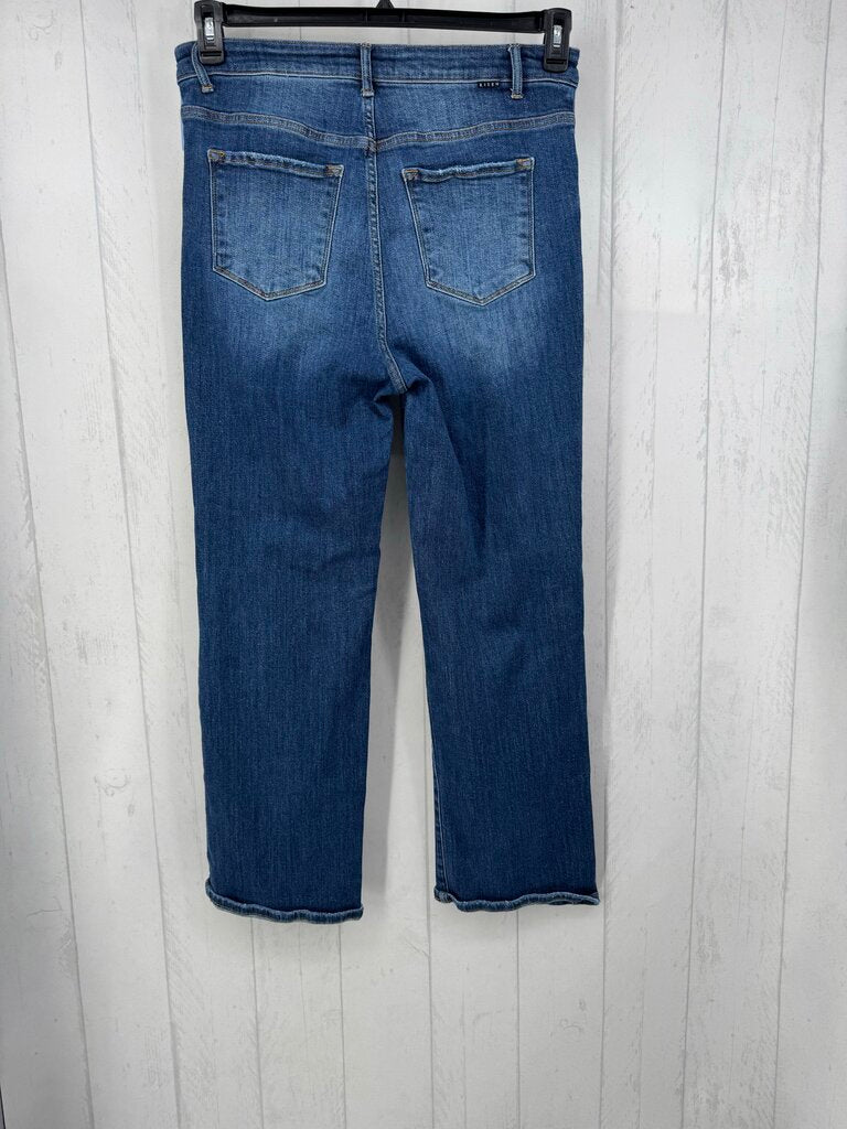 Distressed Knee Jeans