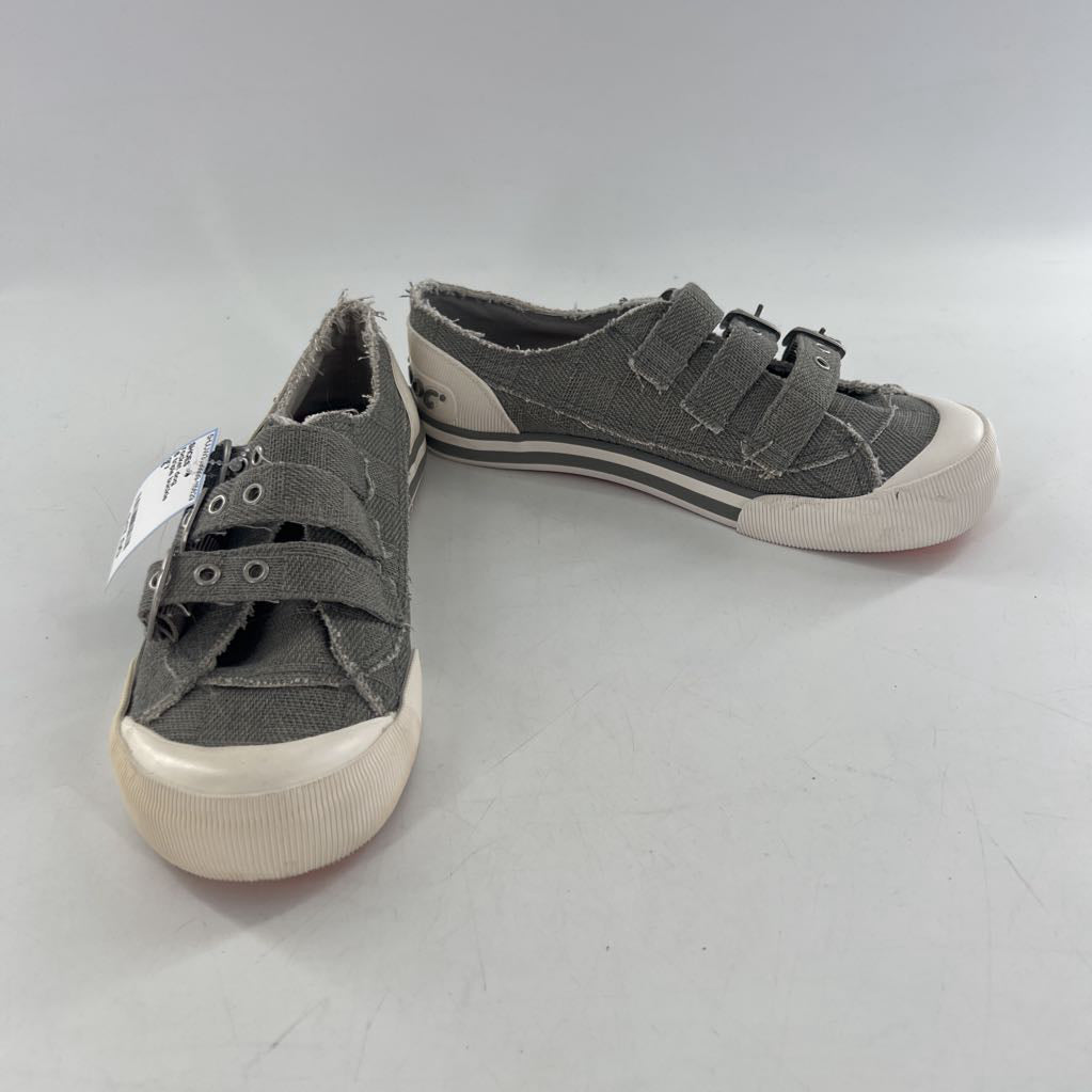 6 triple buckle sneakers