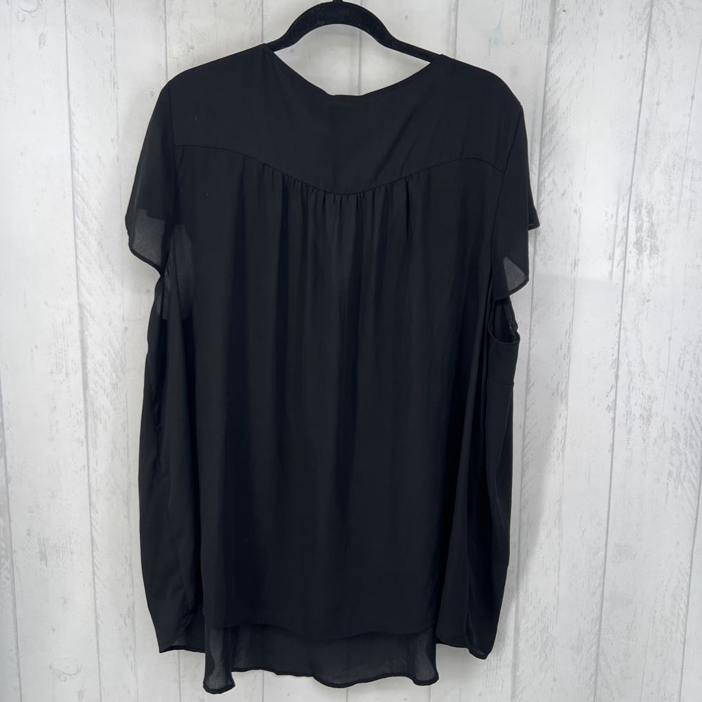 4X embroidered v-neck s/s top