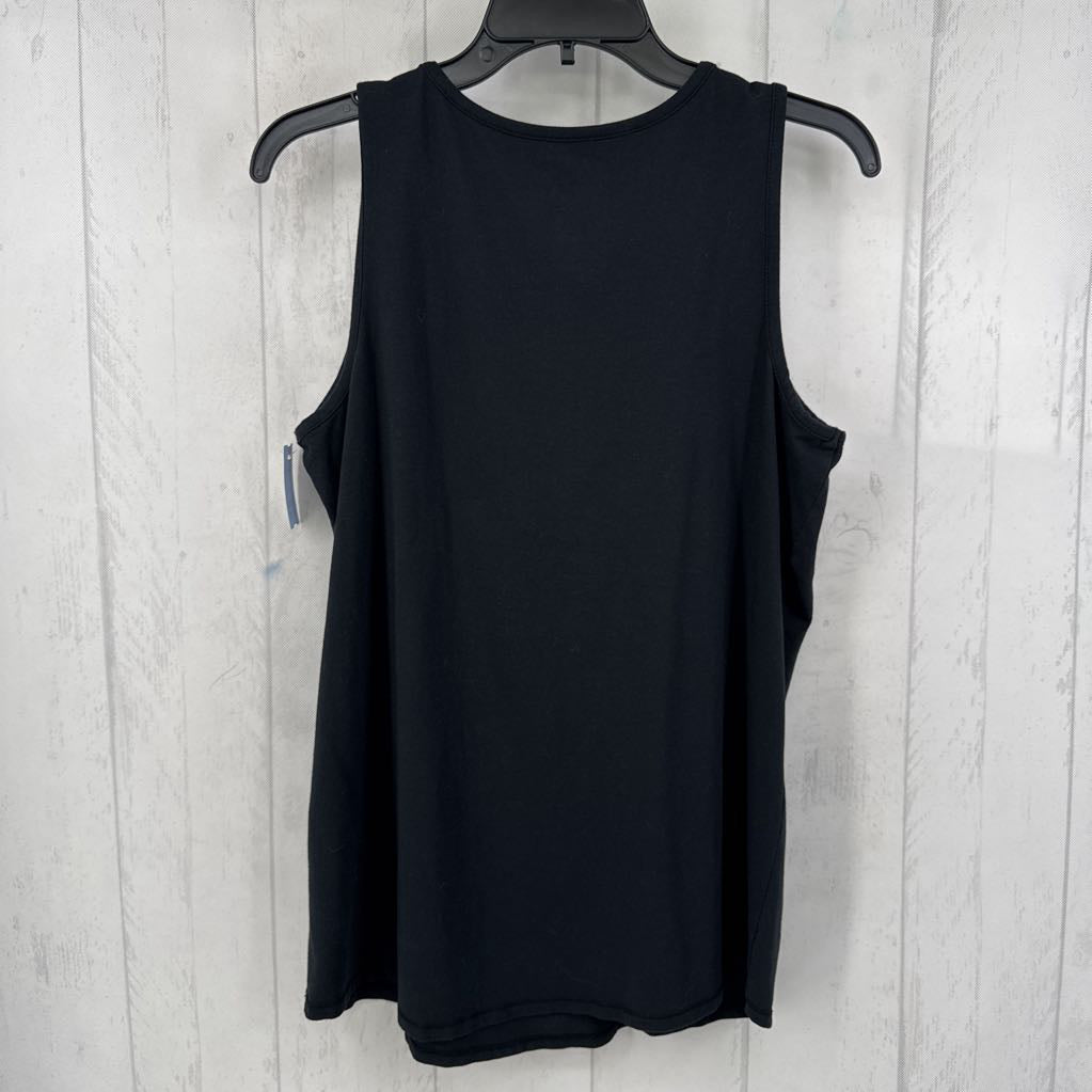 M square neck tank