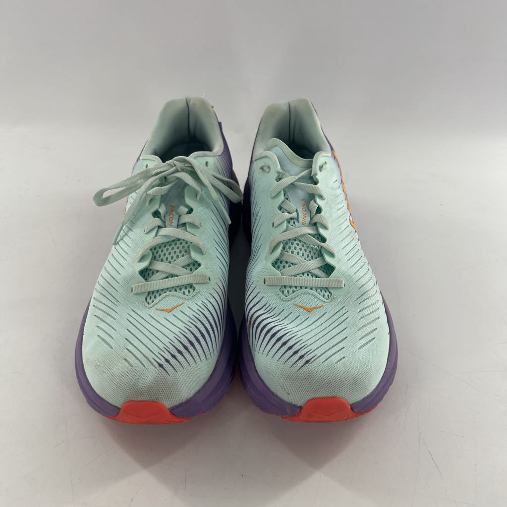 11 lace up sneaker