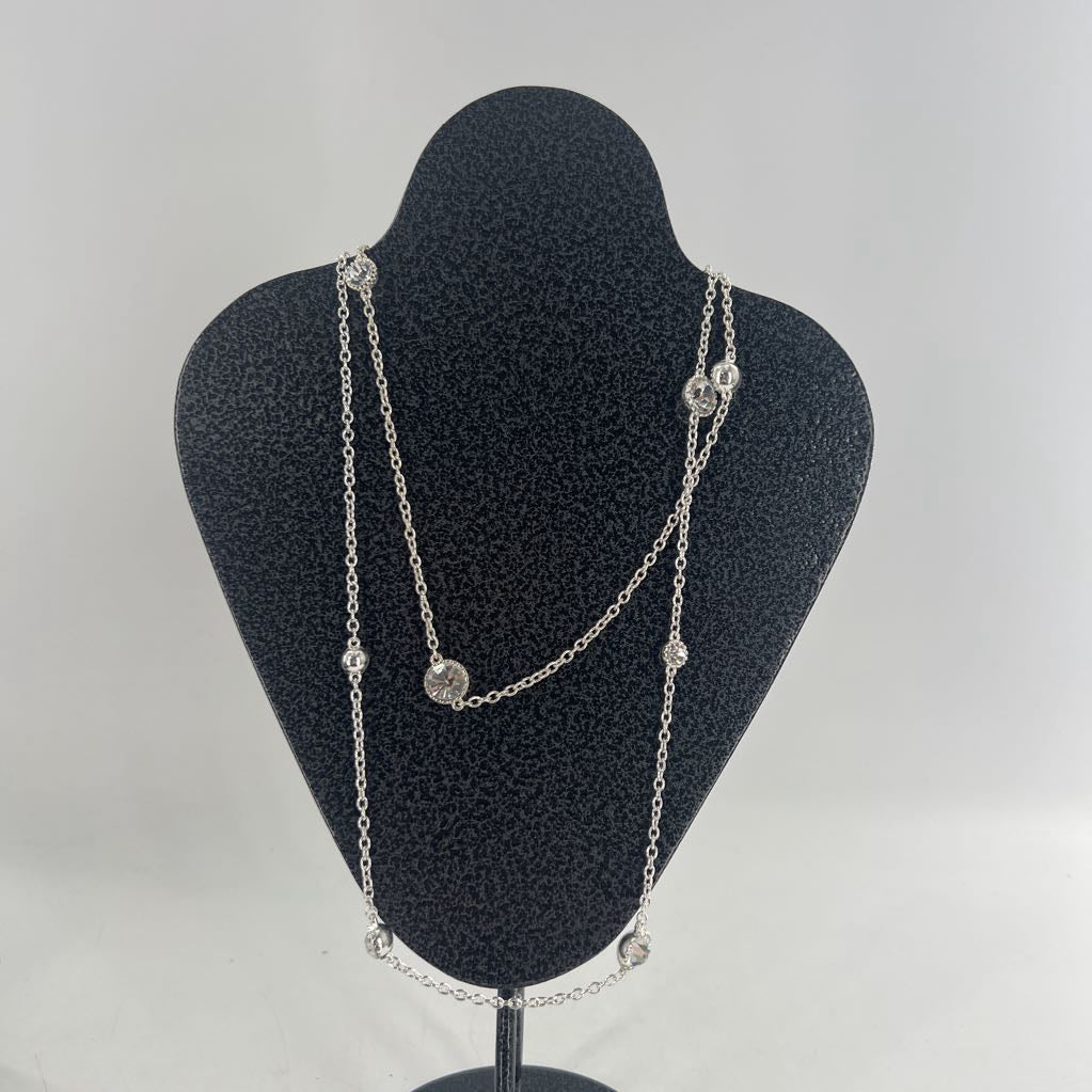 28" silver w/ clear stones layering ncklace