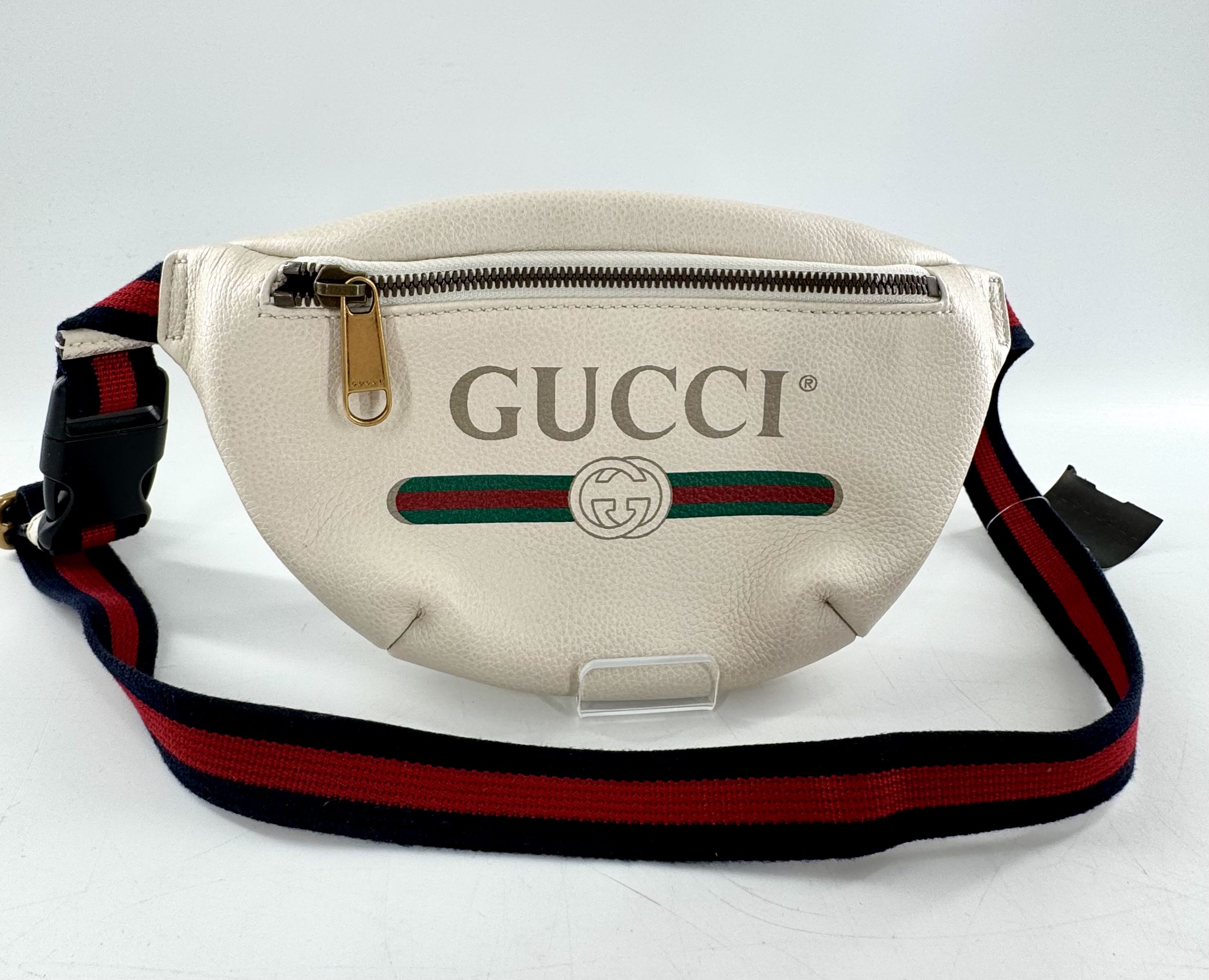 Gucci Grained Calfskin Logo Belt Bag