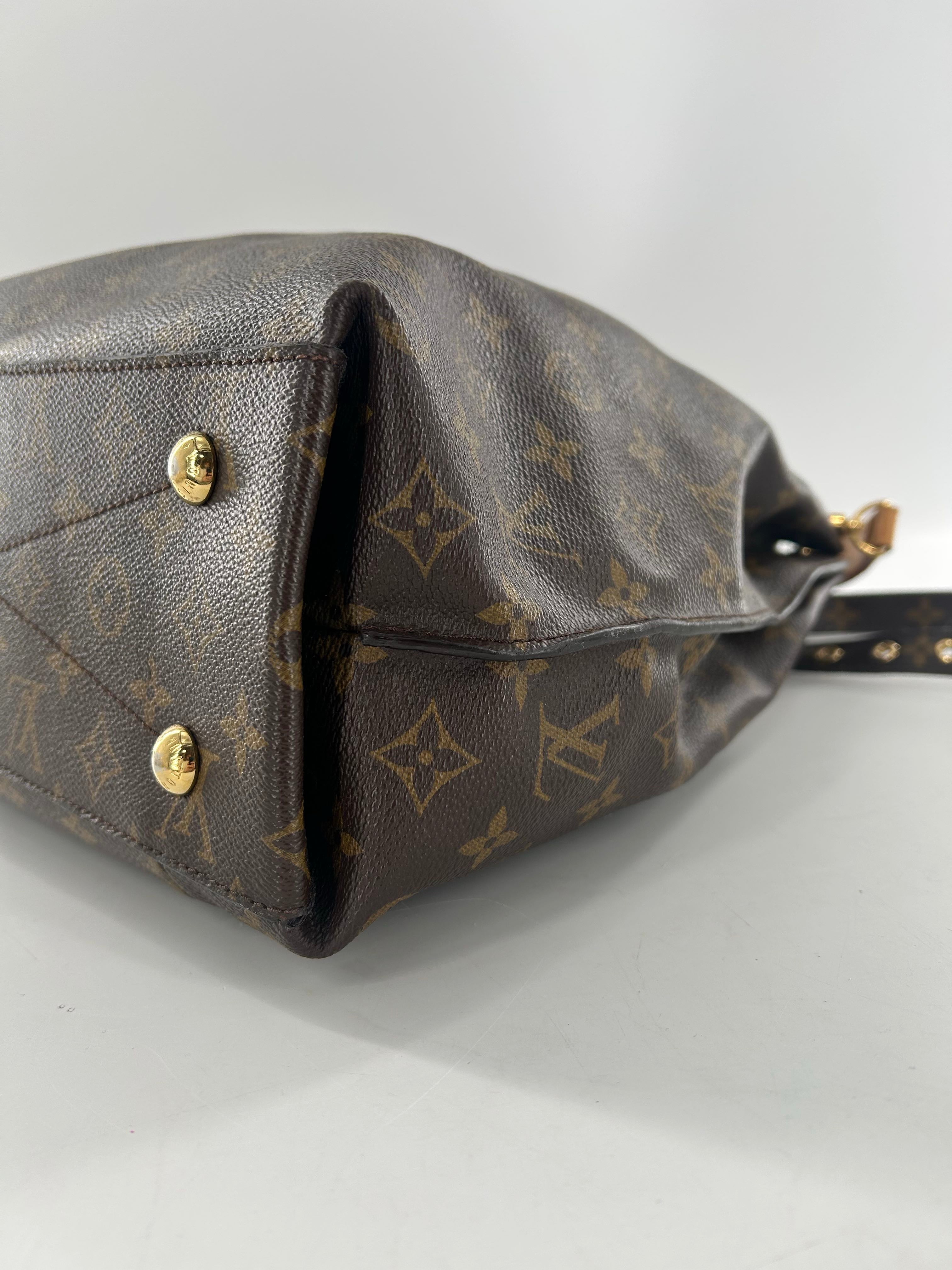 Louis Vuitton Hobo Métis