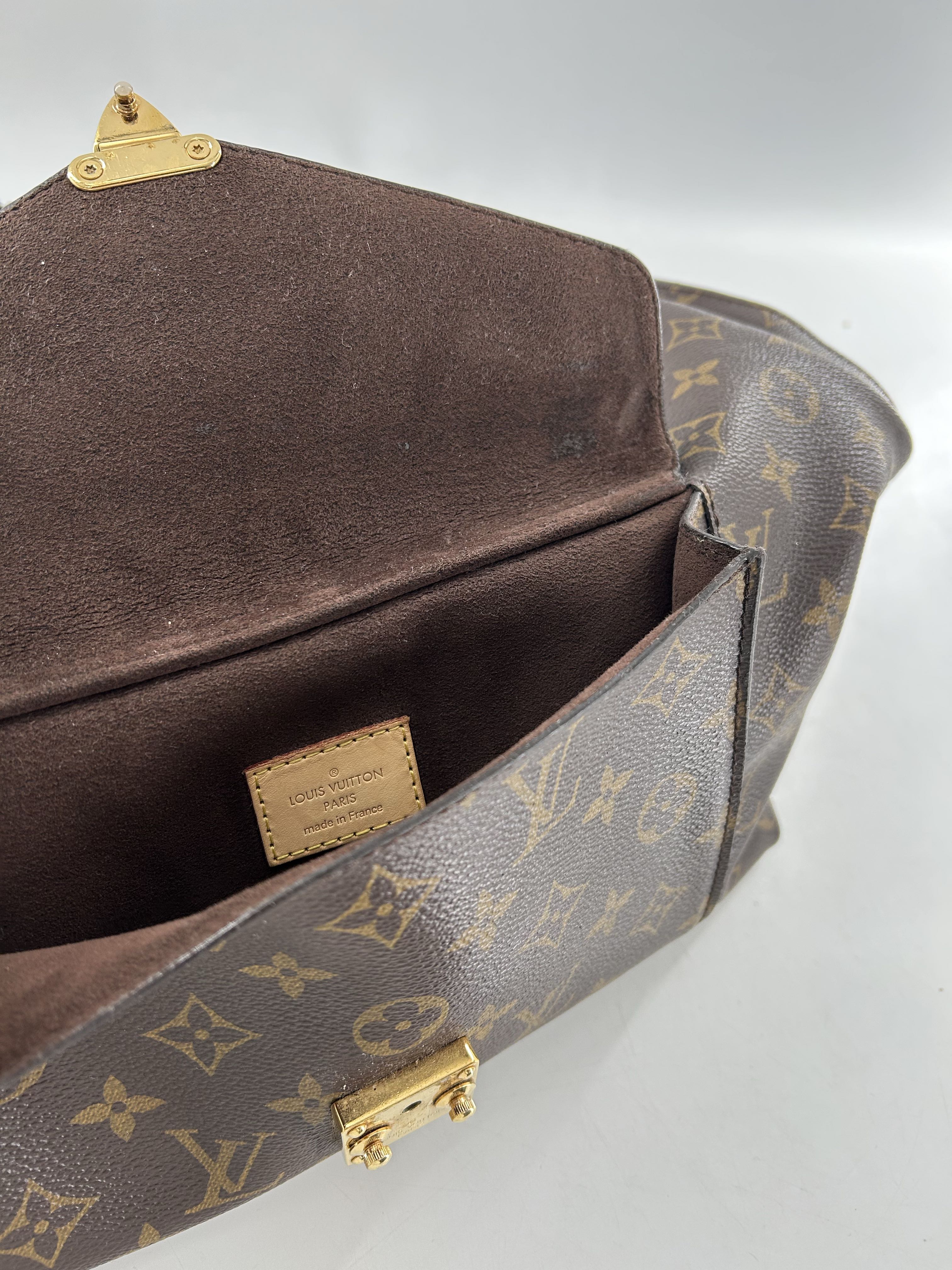 Louis Vuitton Hobo Métis