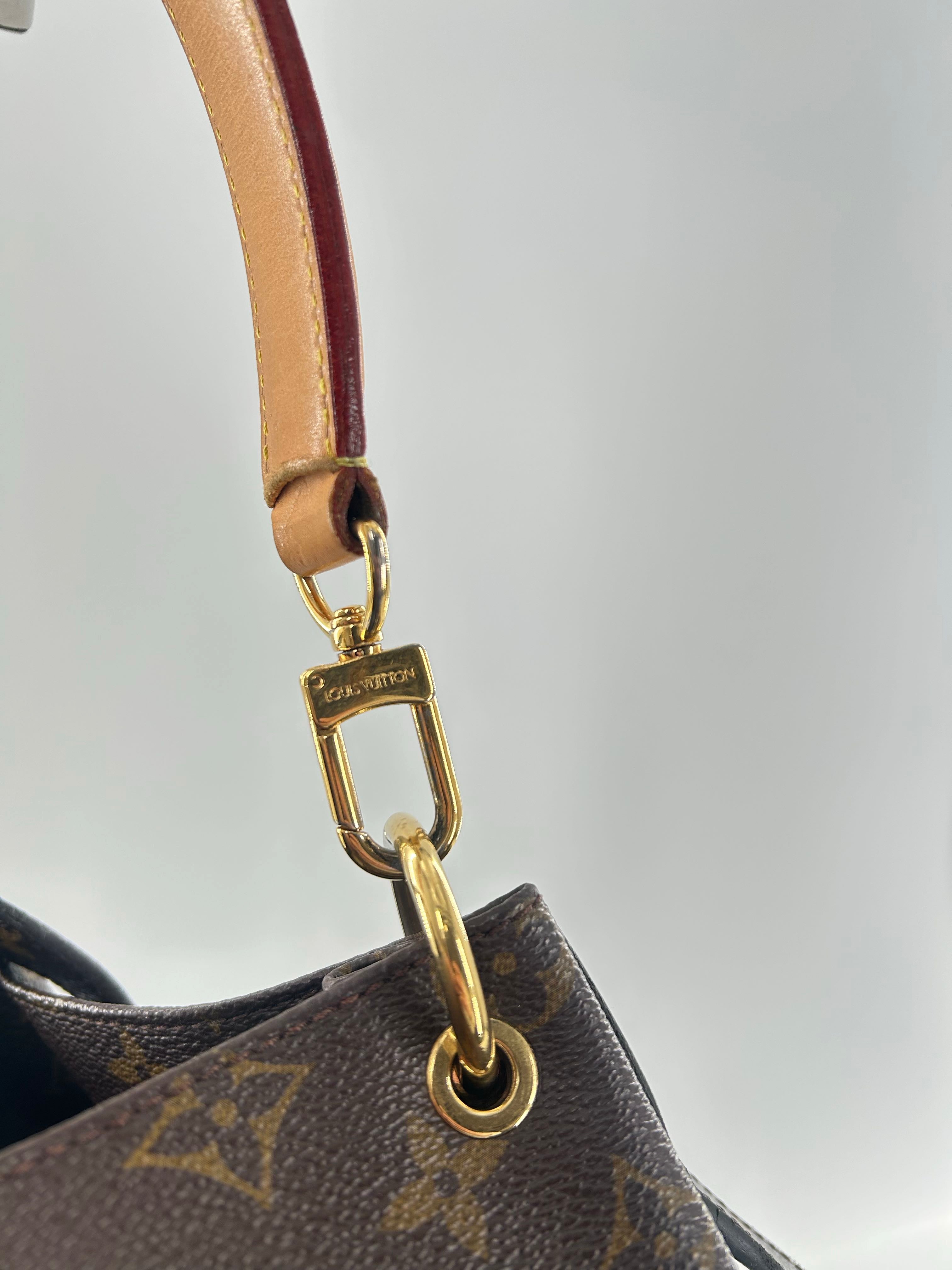 Louis Vuitton Hobo Métis