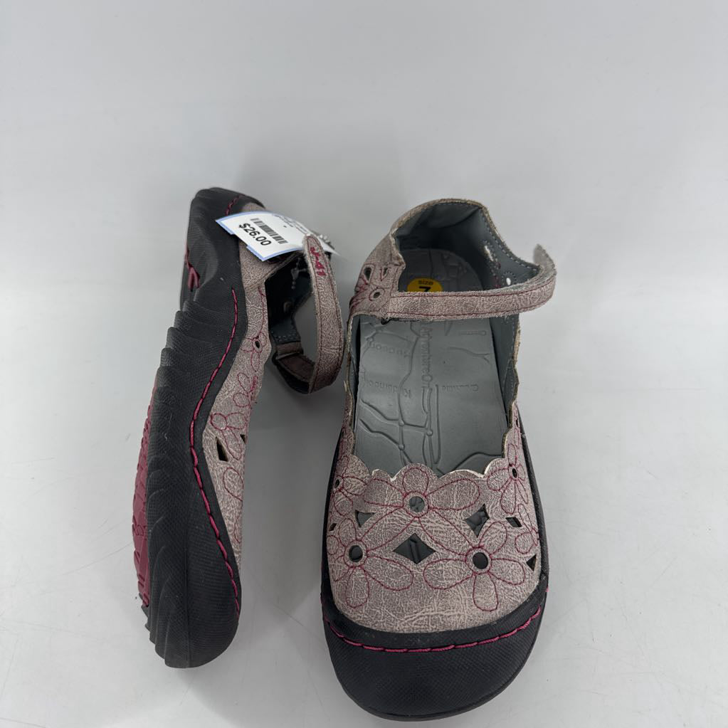 R89 7 leather floral velcro strap shoe