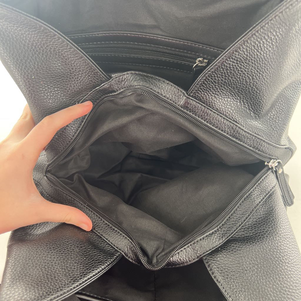 pebbled middle zip compartment shoulder bag