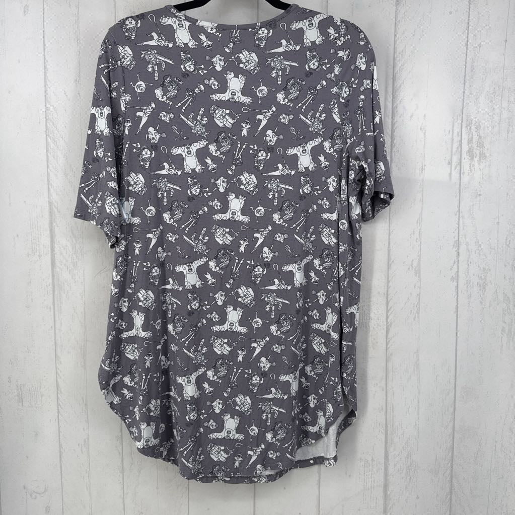 1X pixar character v-neck s/s top