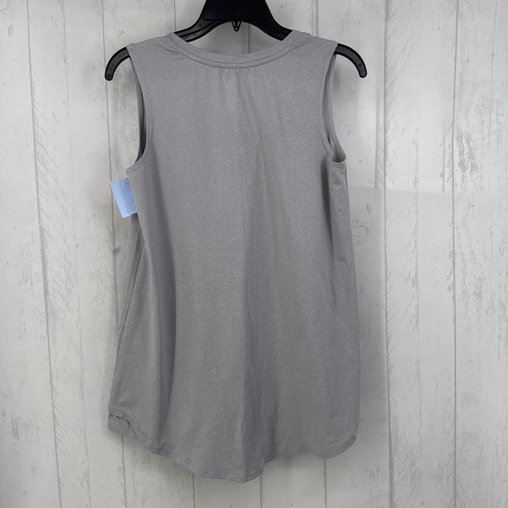 M v-neck tank