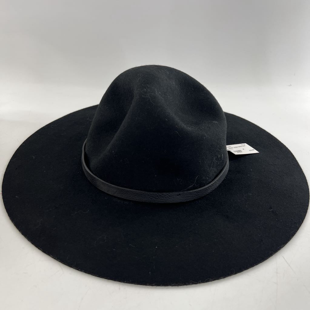 black wide brim hat