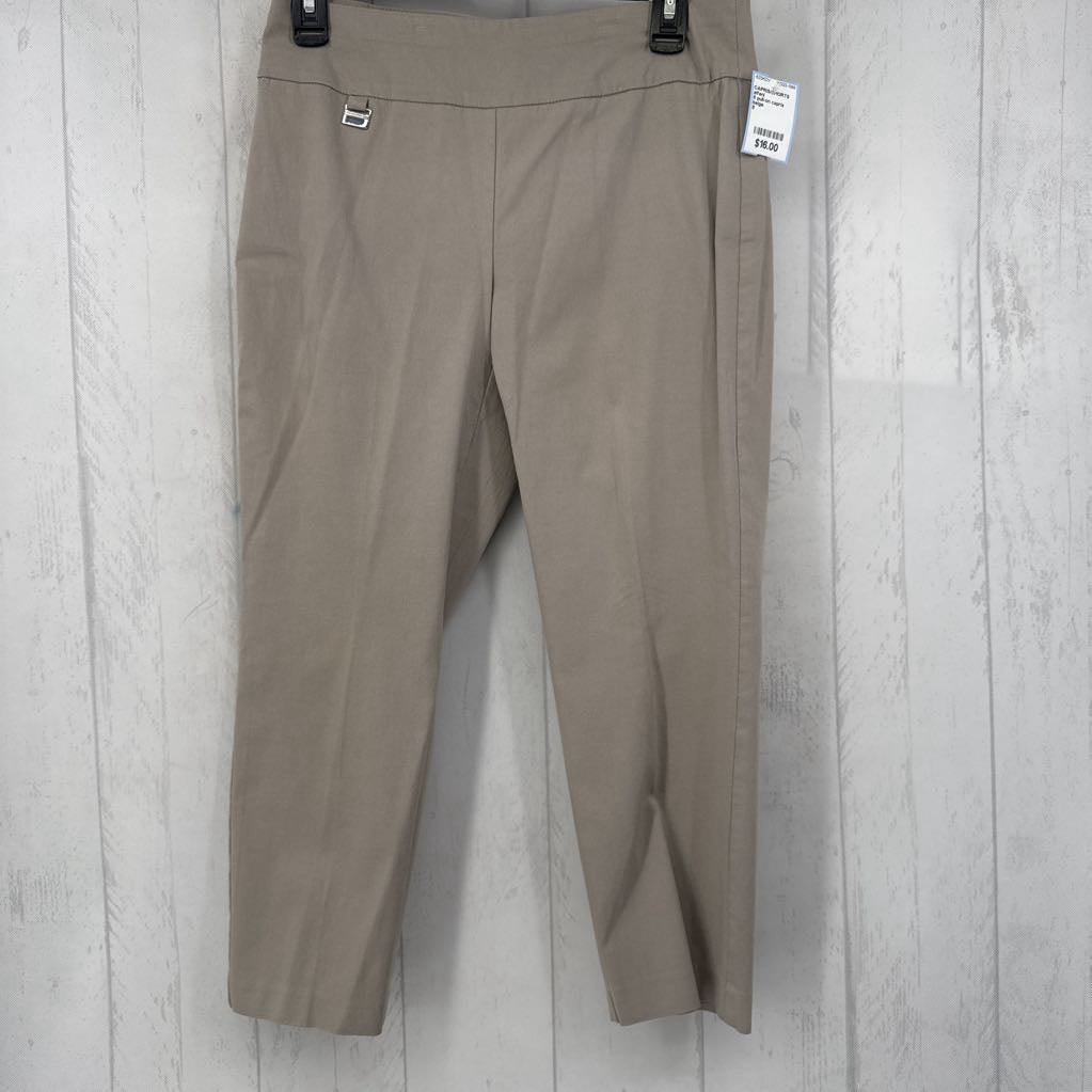 8 pull-on capris