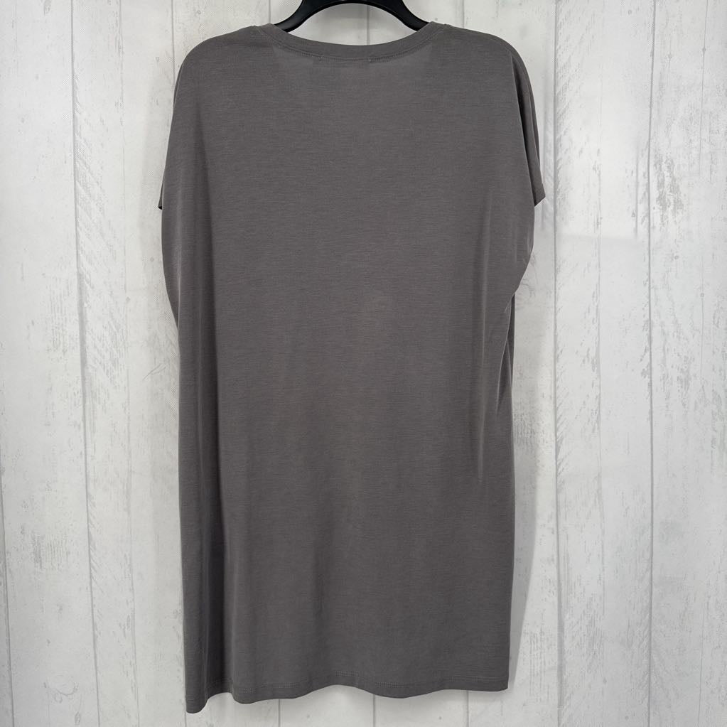 M v-neck gathered hi-lo s/s top