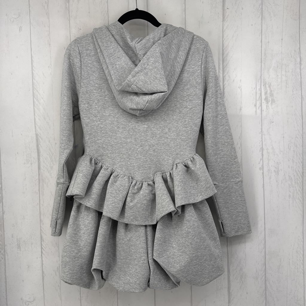 R70 S/M v-neck ruffled l/s romper