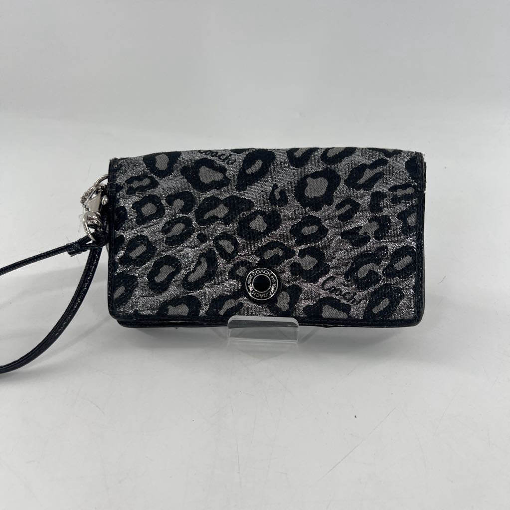 animal print wristlet