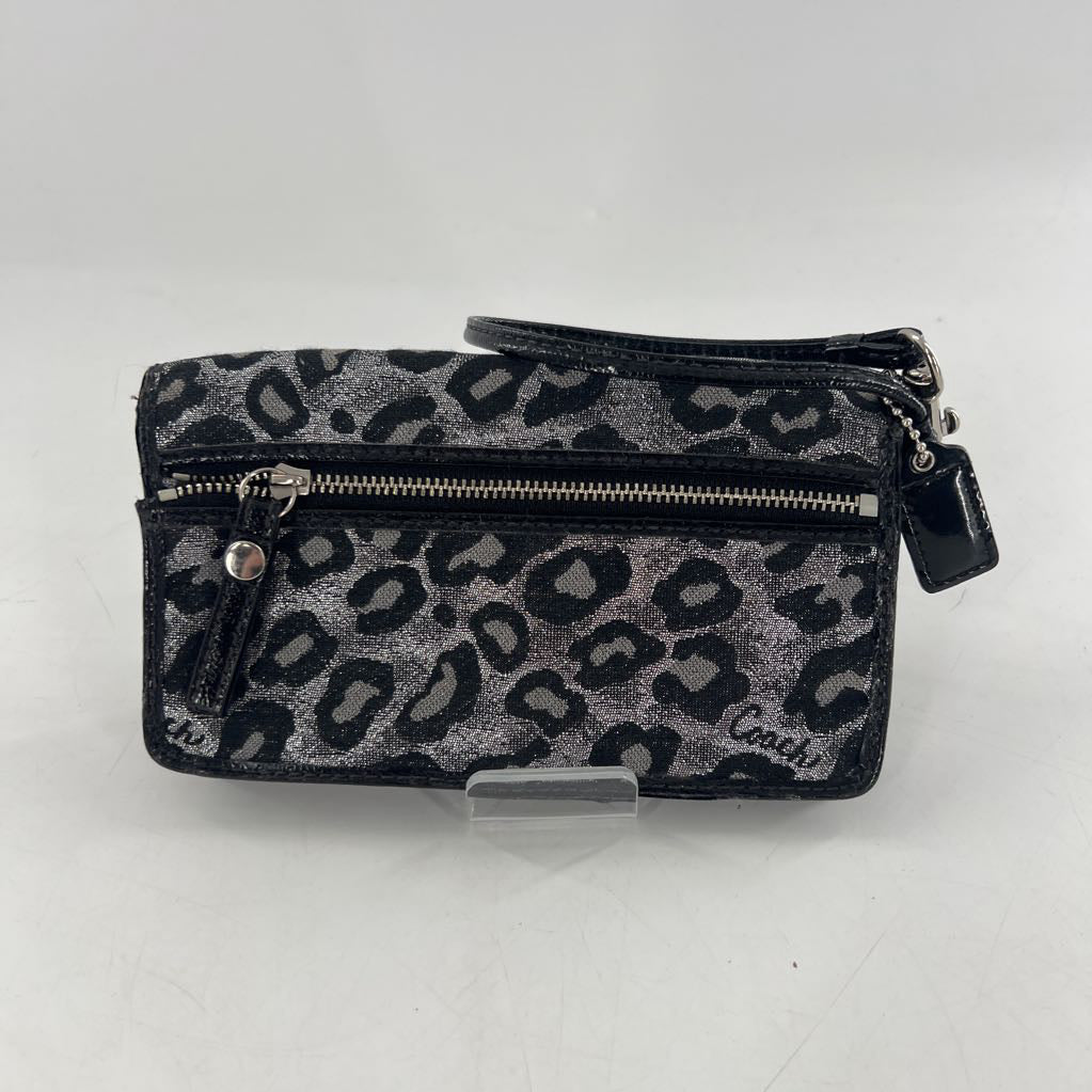 animal print wristlet