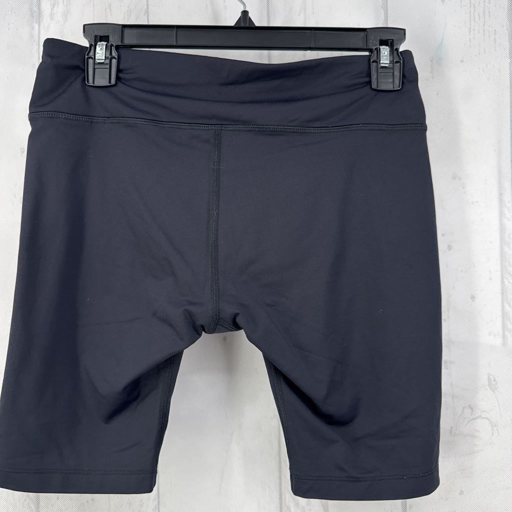 M hi-rise biker shorts