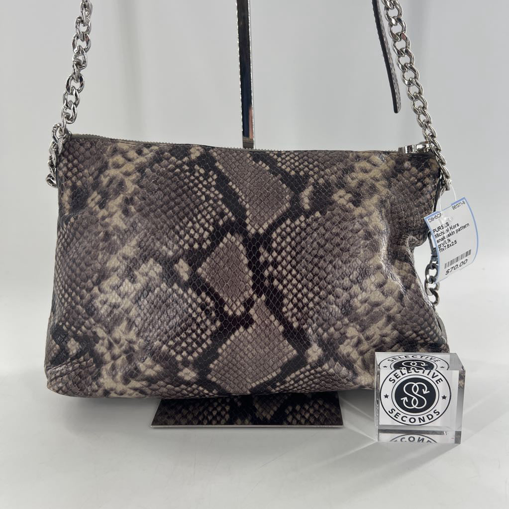 snakeskin pattern chain strap crossbody