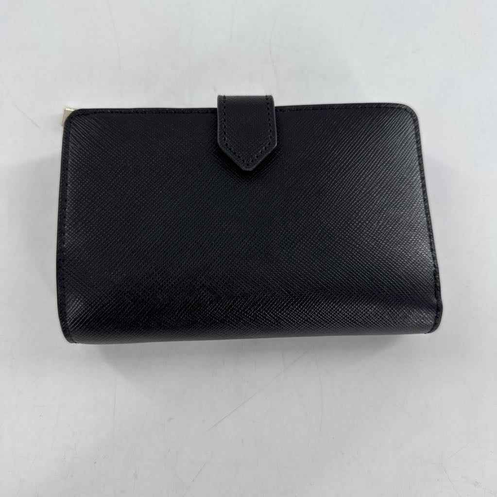 bi-fold zip wallet