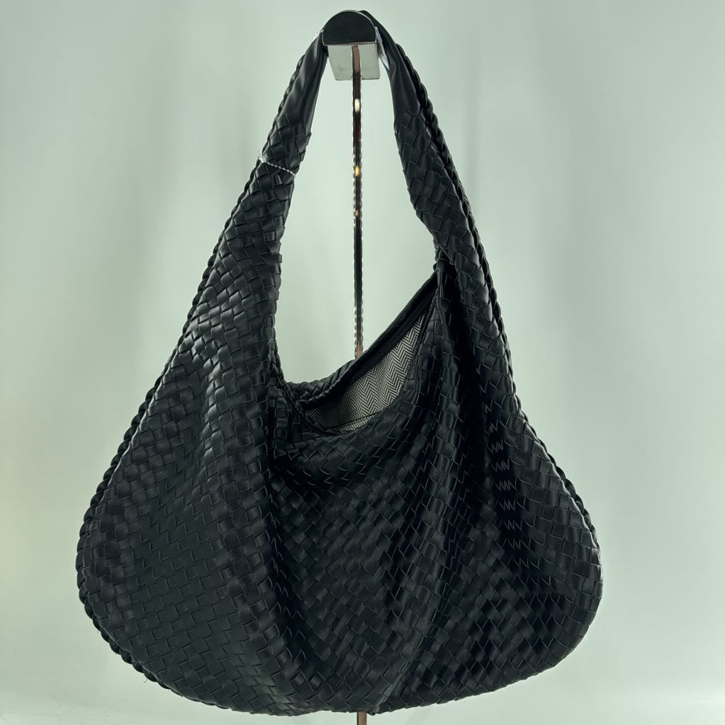 woven shoulder bag