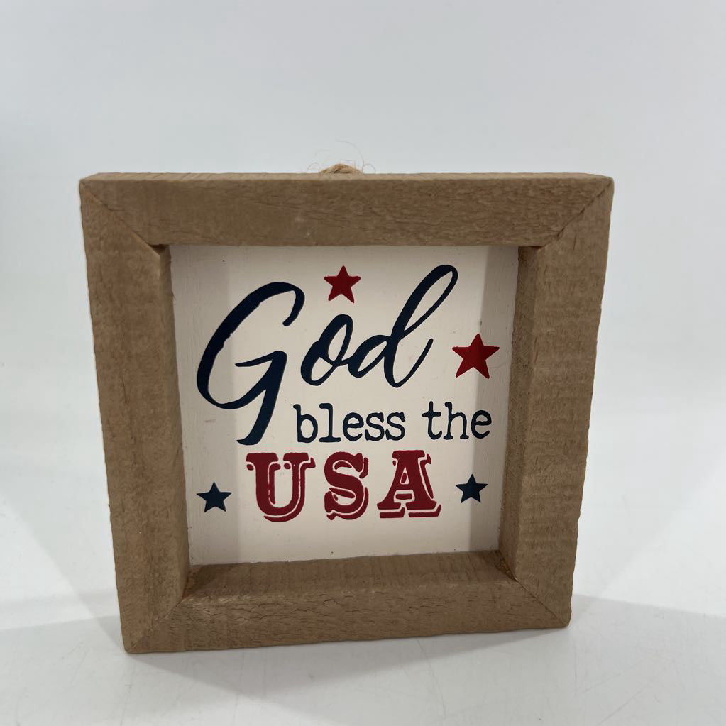 wood ornament(god bless usa)