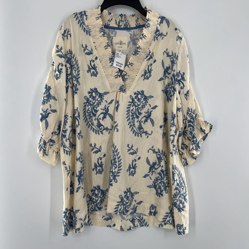 XL flo print smocked v-neck elbow slv top