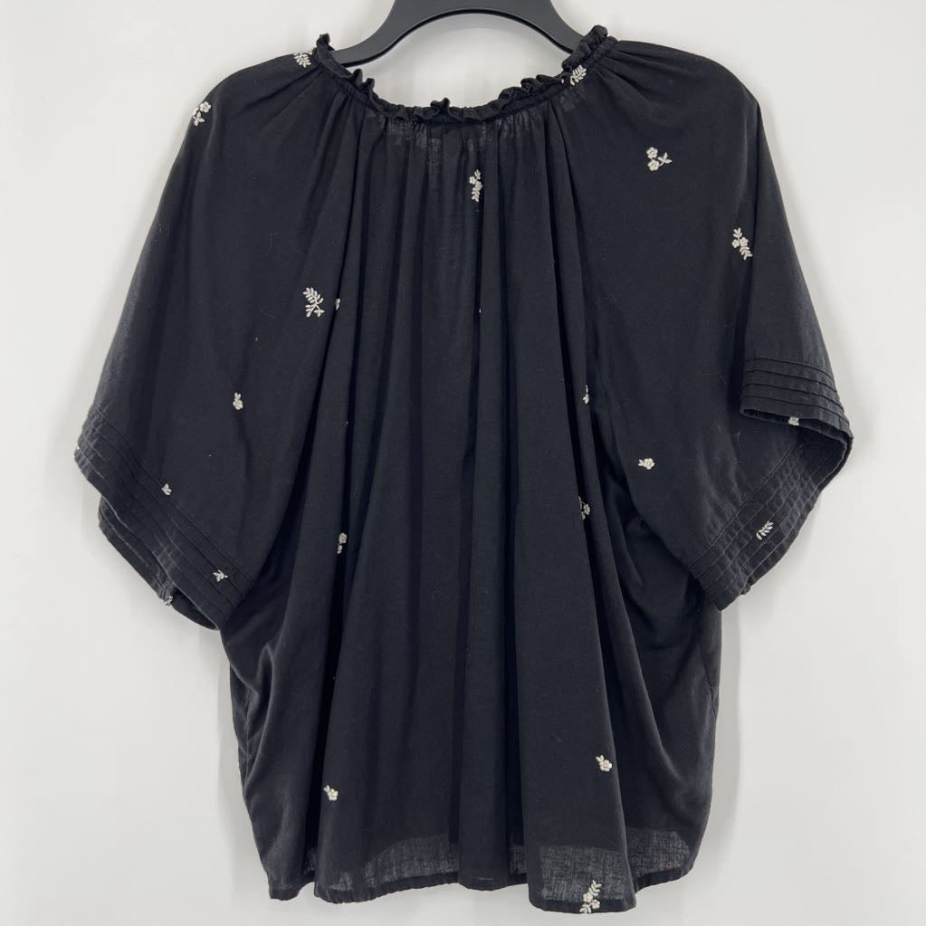 XL flo embroidered button front s/s top